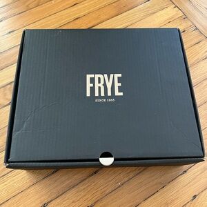 Frye Jackie Button Short